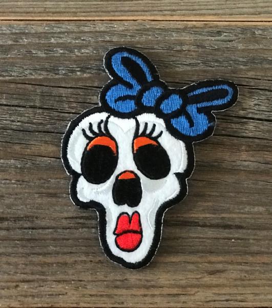 Totenkopf Girl mit blauer Masche