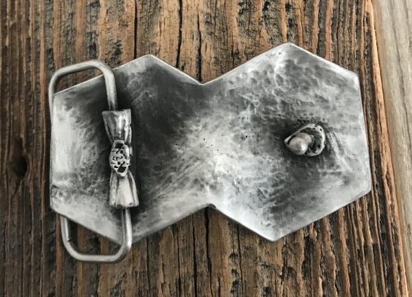 red Dise Buckle
